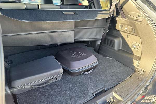 2024 Mitsubishi Outlander PHEV GSR ZM