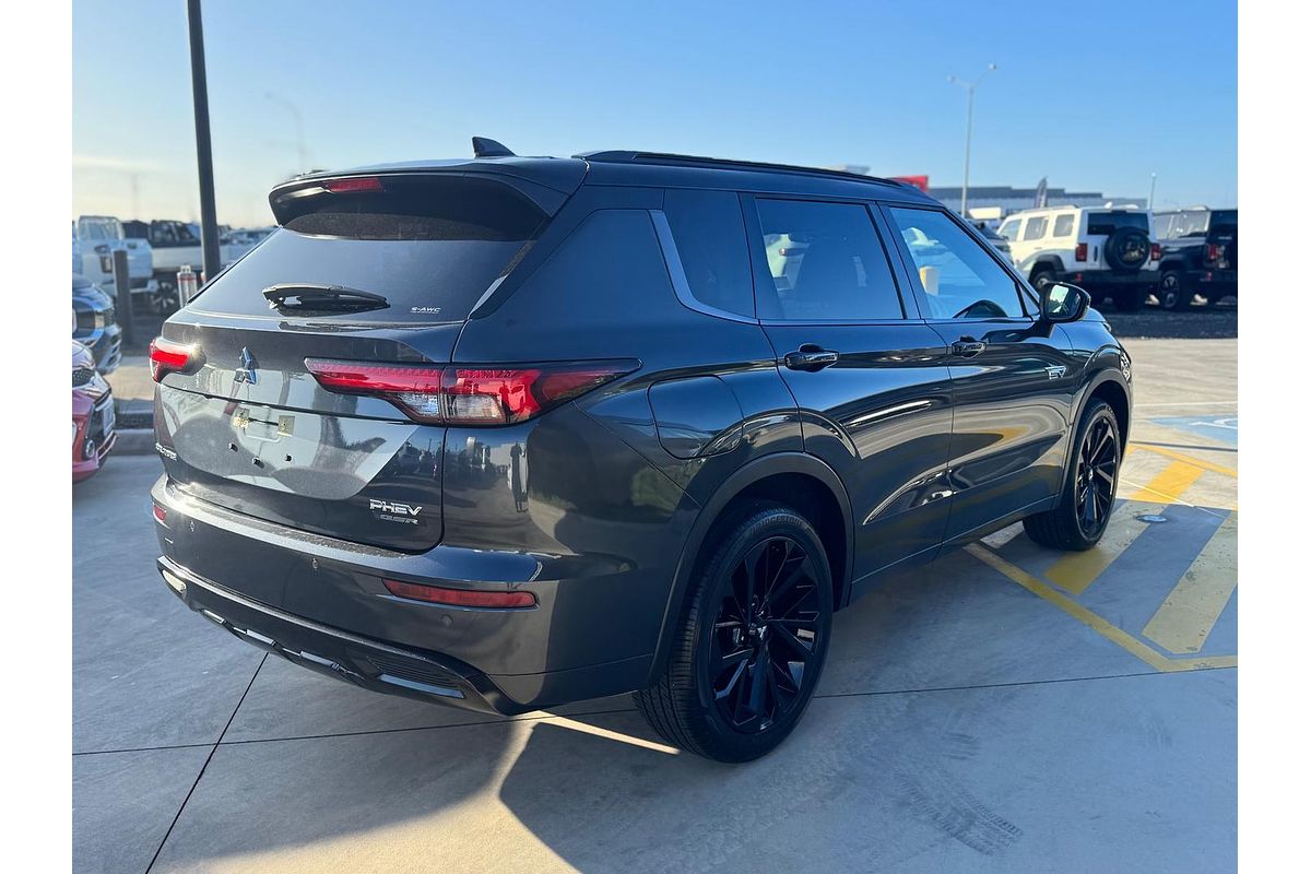 2024 Mitsubishi Outlander PHEV GSR ZM