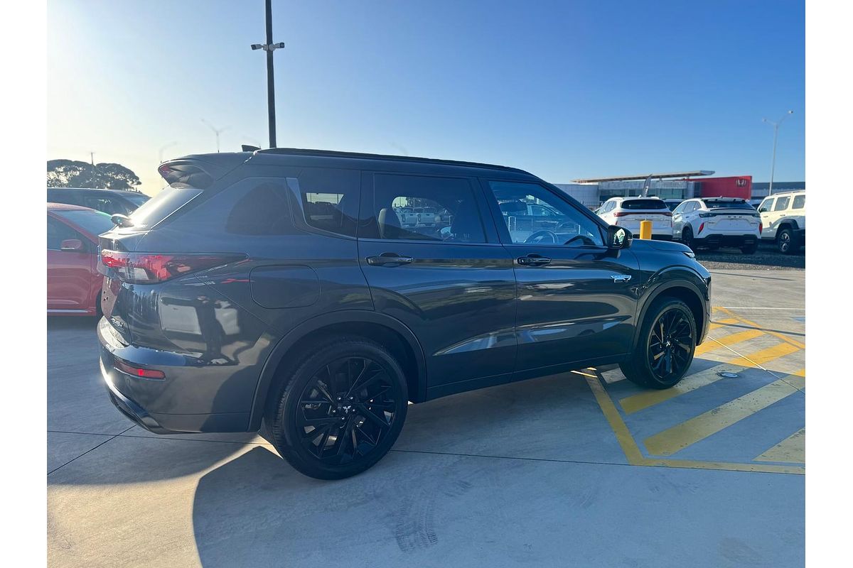 2024 Mitsubishi Outlander PHEV GSR ZM