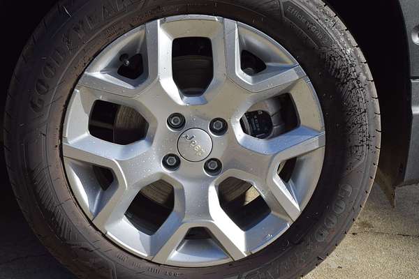 2024 Jeep Avenger Limited JJ