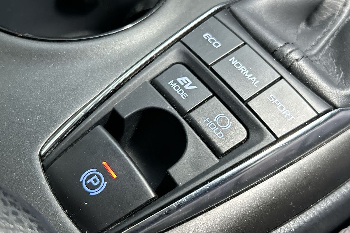 2023 Toyota Camry Ascent AXVH70R