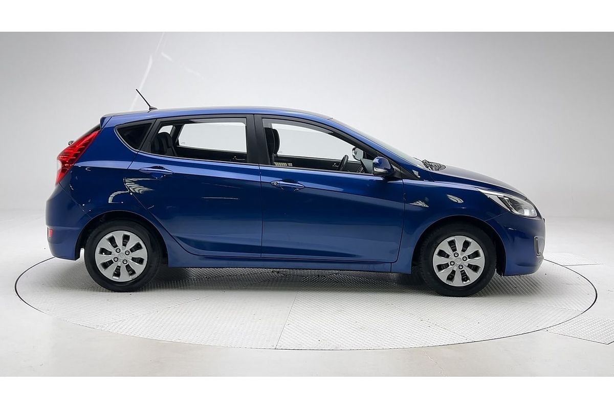 2016 Hyundai Accent Active RB4