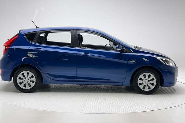 2016 Hyundai Accent Active RB4