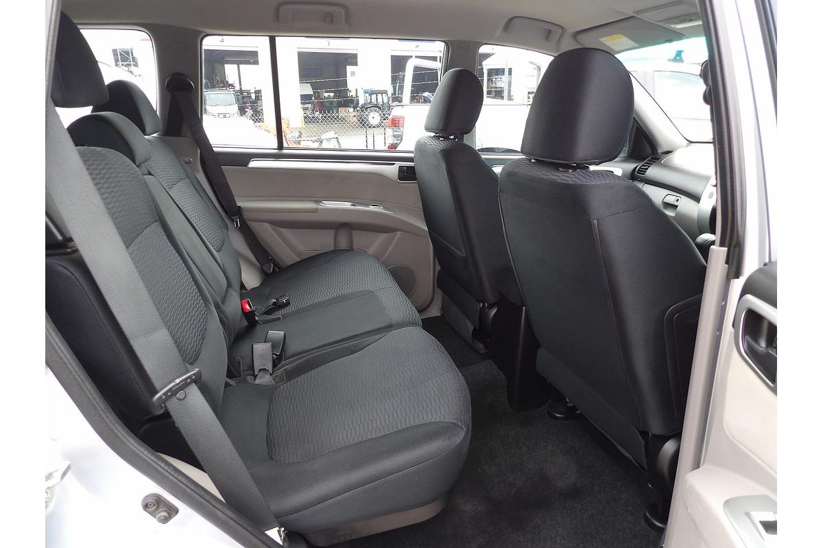 2011 Mitsubishi Challenger PB