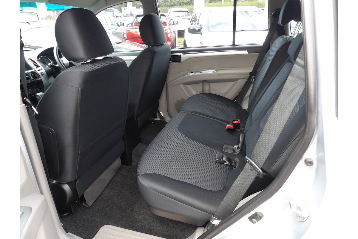 2011 Mitsubishi Challenger PB