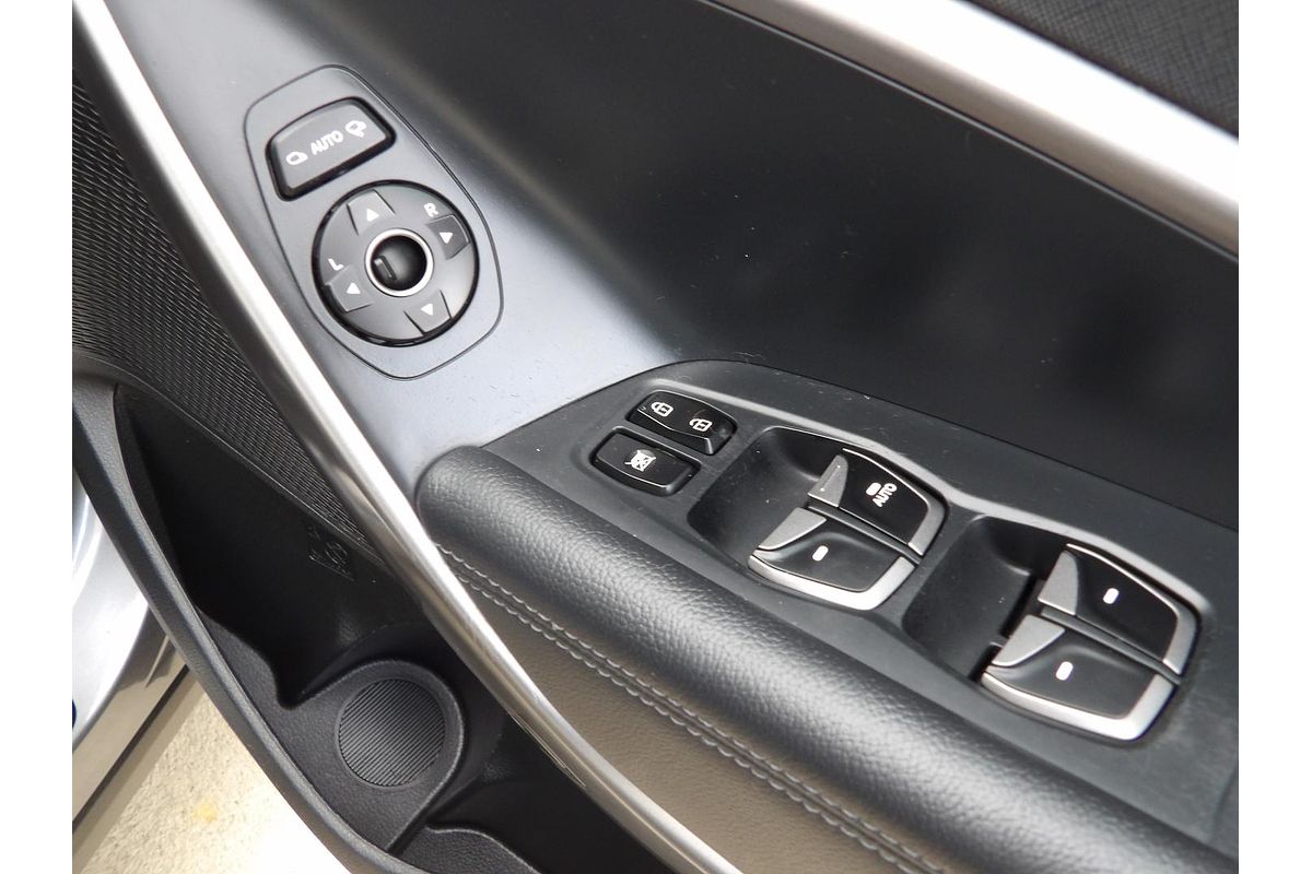 2012 Hyundai Santa Fe Highlander DM