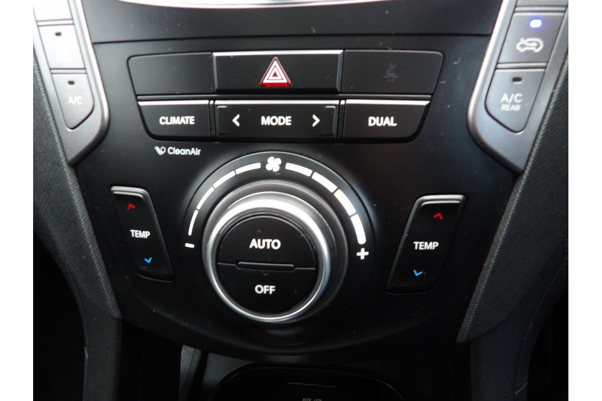 2012 Hyundai Santa Fe Highlander DM