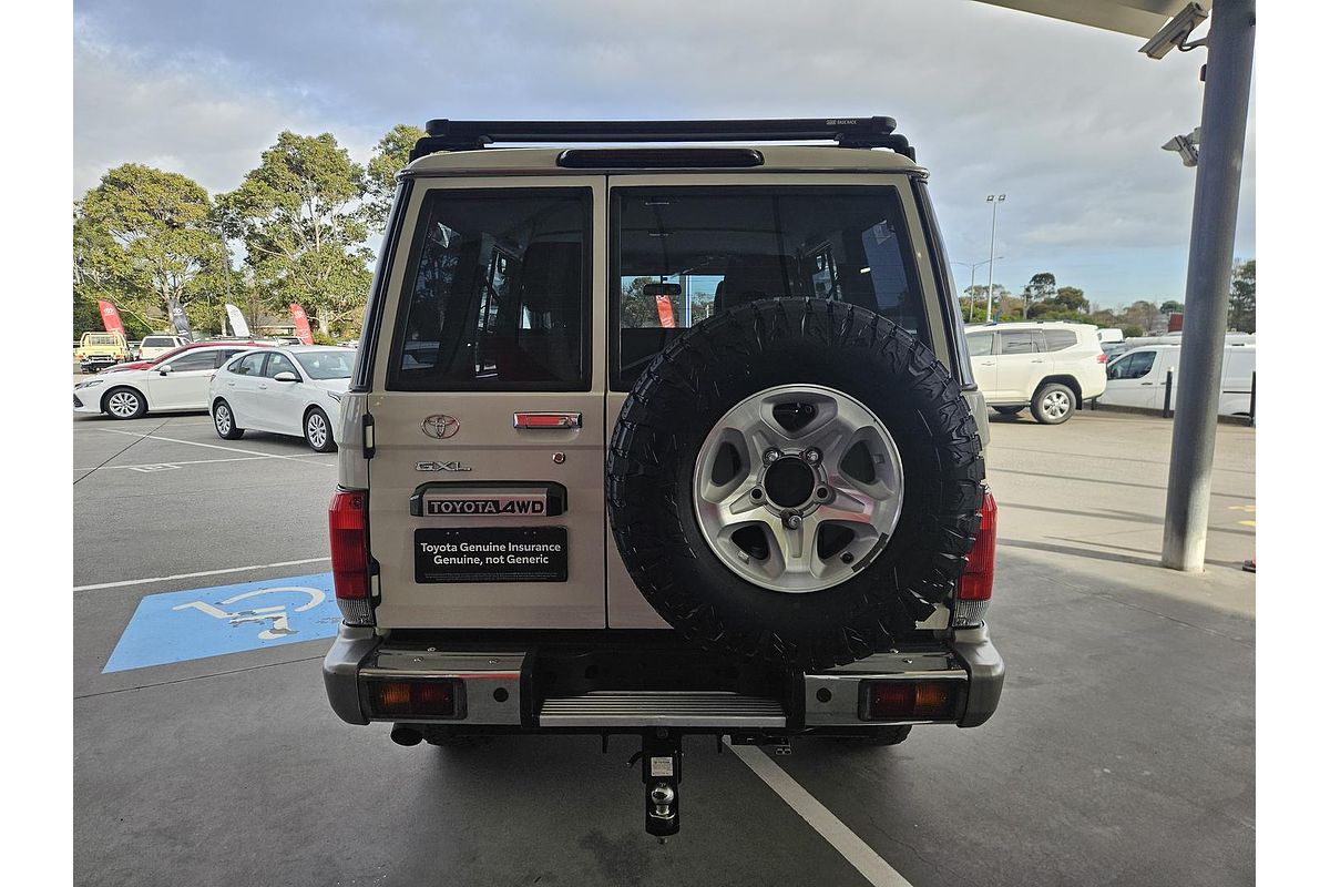 2022 Toyota Landcruiser GXL VDJ76R