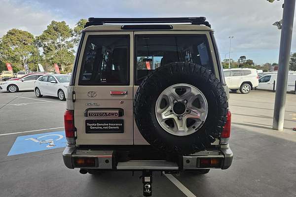 2022 Toyota Landcruiser GXL VDJ76R