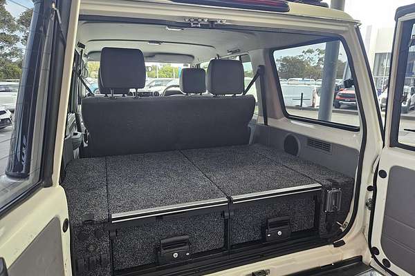 2022 Toyota Landcruiser GXL VDJ76R