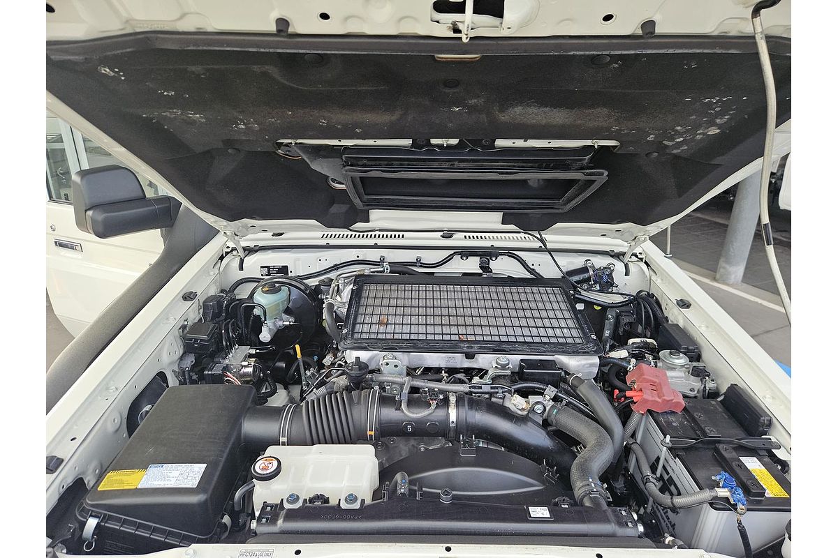 2022 Toyota Landcruiser GXL VDJ76R