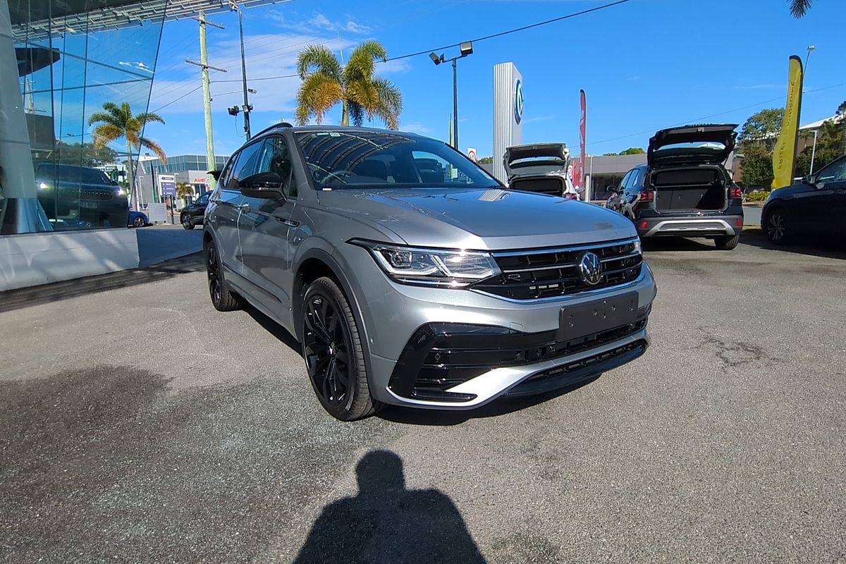 2024 Volkswagen Tiguan Wolfsburg Edition Allspace 5N