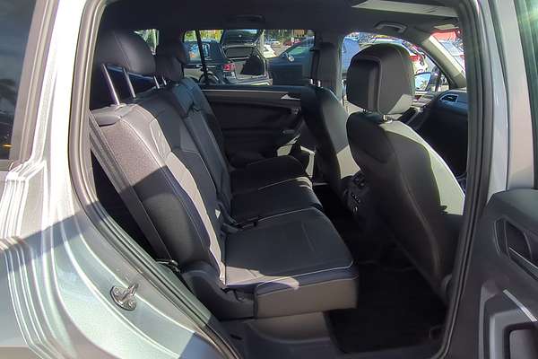2024 Volkswagen Tiguan Wolfsburg Edition Allspace 5N