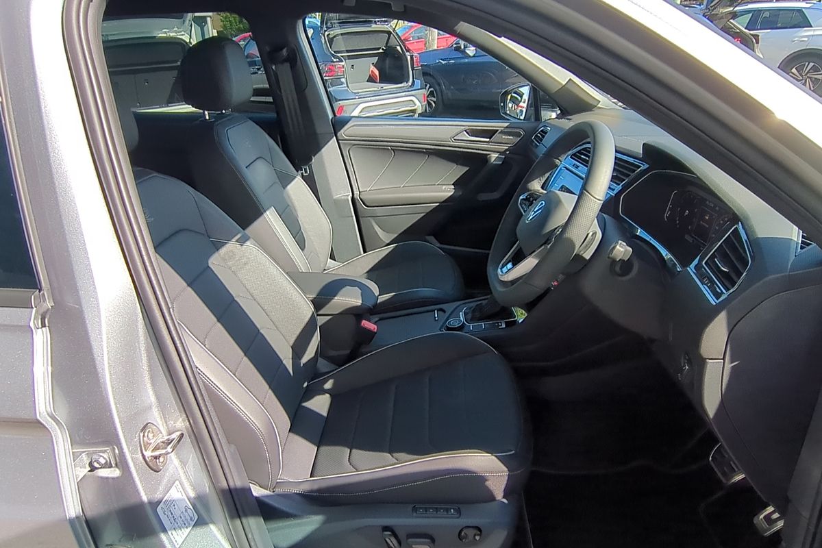2024 Volkswagen Tiguan Wolfsburg Edition Allspace 5N
