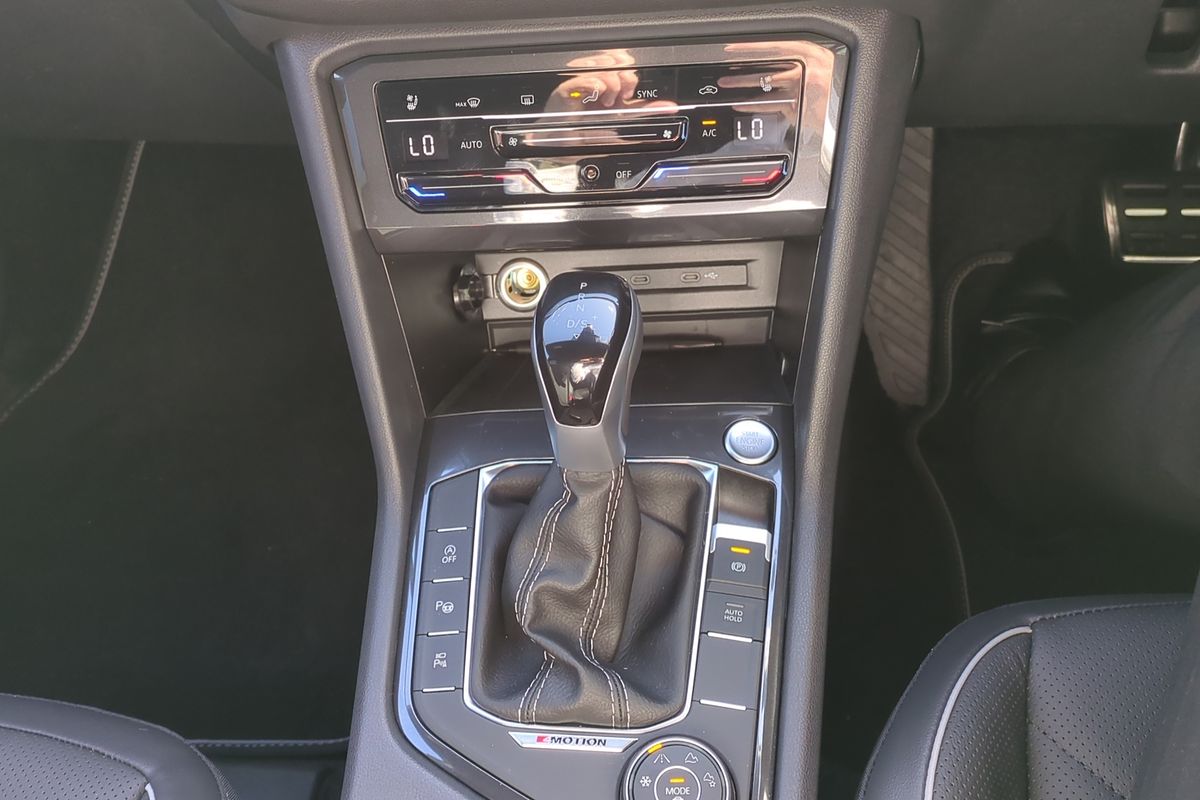 2024 Volkswagen Tiguan Wolfsburg Edition Allspace 5N