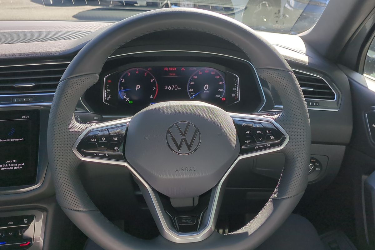 2024 Volkswagen Tiguan Wolfsburg Edition Allspace 5N