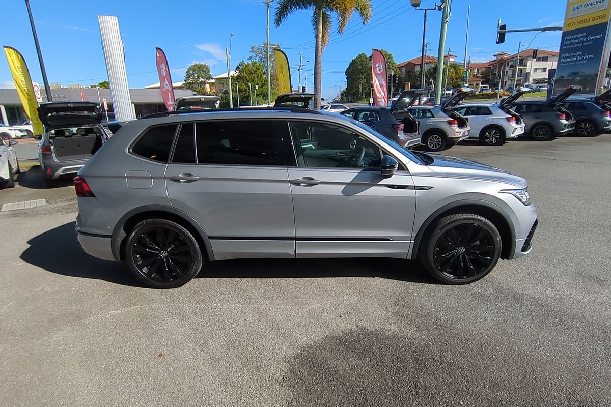 2024 Volkswagen Tiguan Wolfsburg Edition Allspace 5N