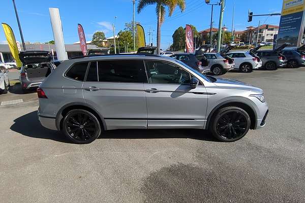2024 Volkswagen Tiguan Wolfsburg Edition Allspace 5N