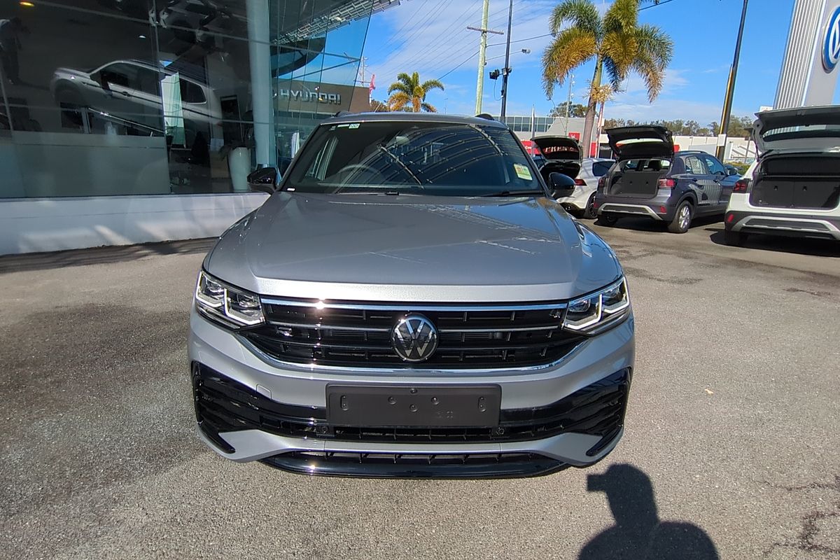 2024 Volkswagen Tiguan Wolfsburg Edition Allspace 5N