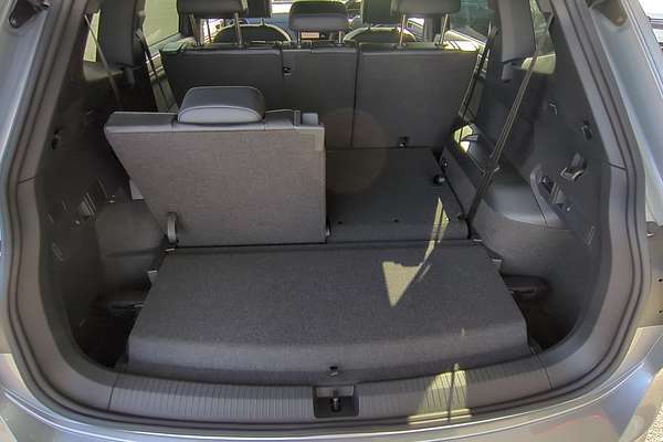 2024 Volkswagen Tiguan Wolfsburg Edition Allspace 5N