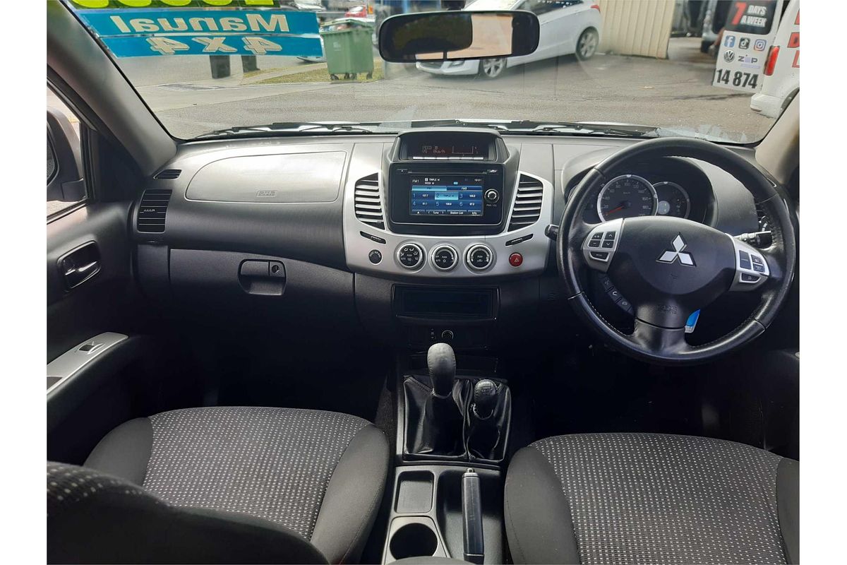 2014 Mitsubishi Triton GLX-R MN 4X4