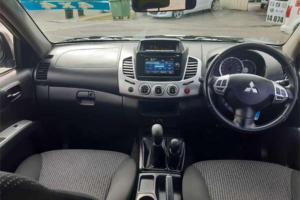 2014 Mitsubishi Triton GLX-R MN 4X4