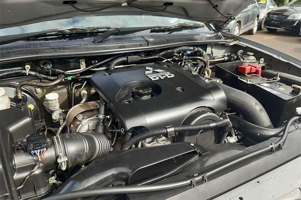 2014 Mitsubishi Triton GLX-R MN 4X4