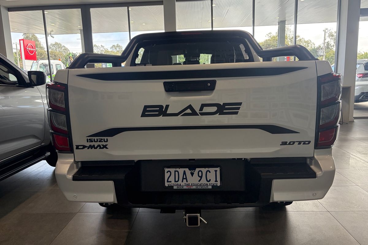 2025 Isuzu D-MAX BLADE 4X4