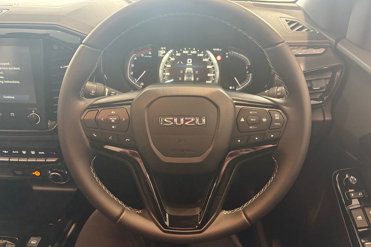 2025 Isuzu D-MAX BLADE 4X4