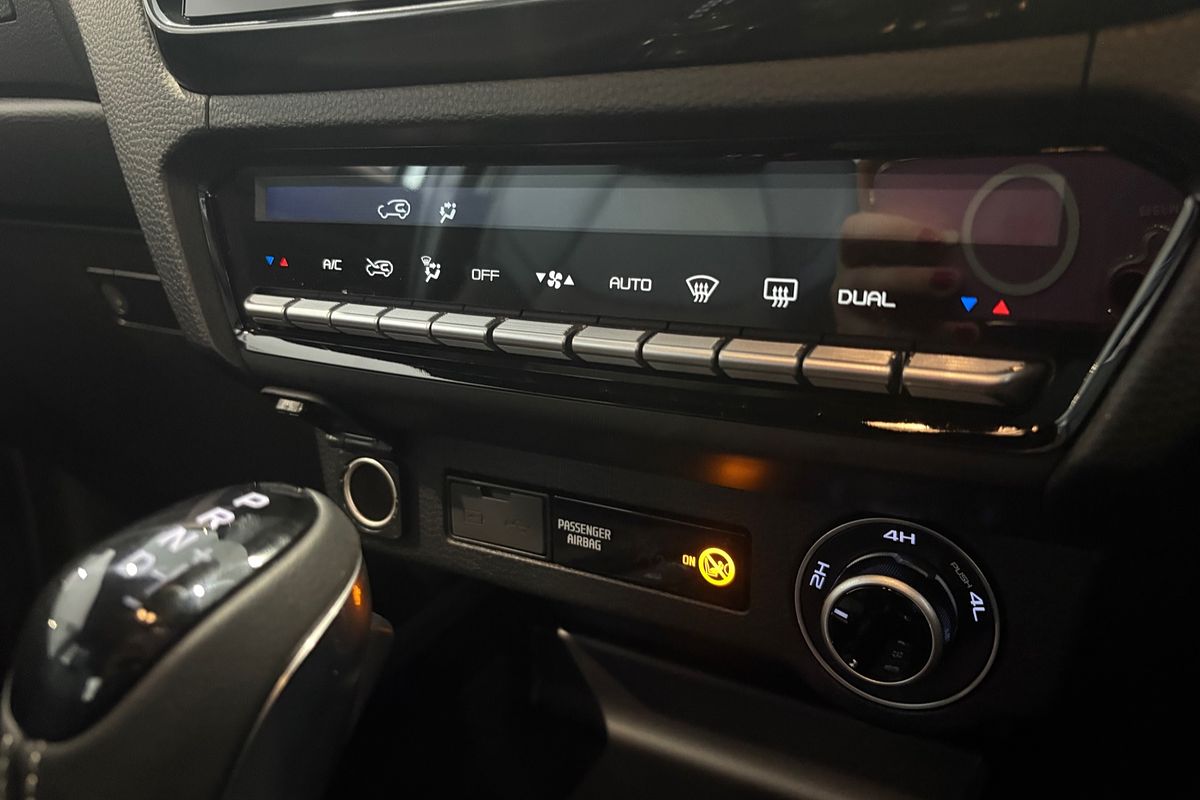 2025 Isuzu D-MAX BLADE 4X4