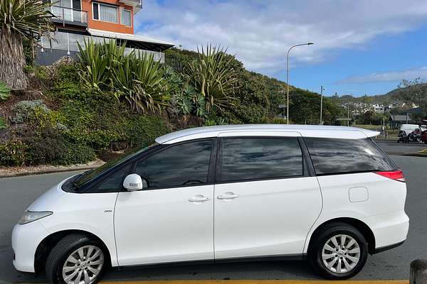 2010 Toyota Tarago GLi ACR50R