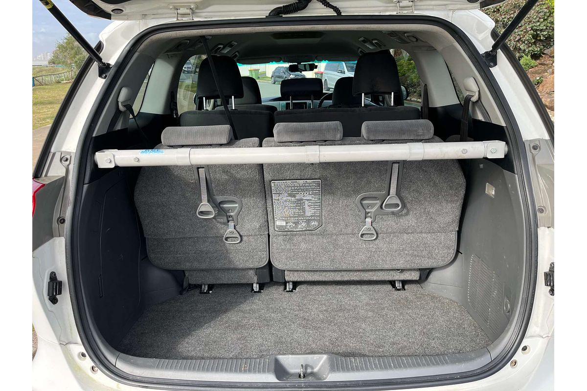 2010 Toyota Tarago GLi ACR50R