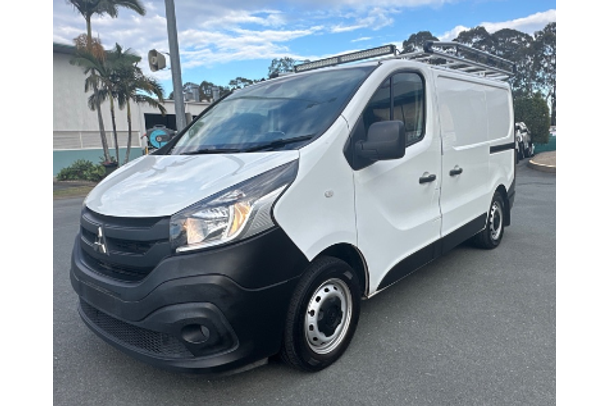 2021 Mitsubishi Express GLX SN SWB