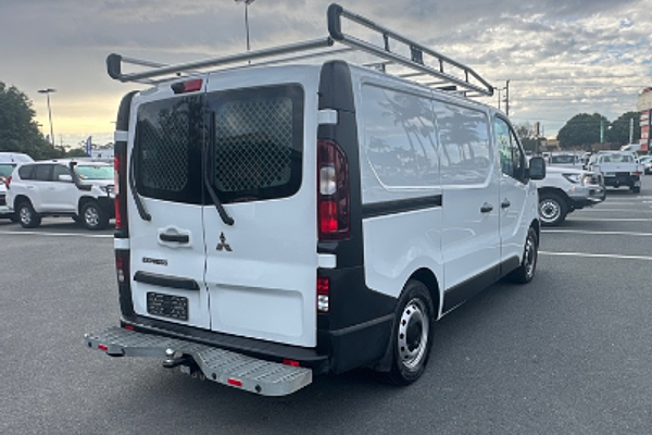 2021 Mitsubishi Express GLX SN SWB