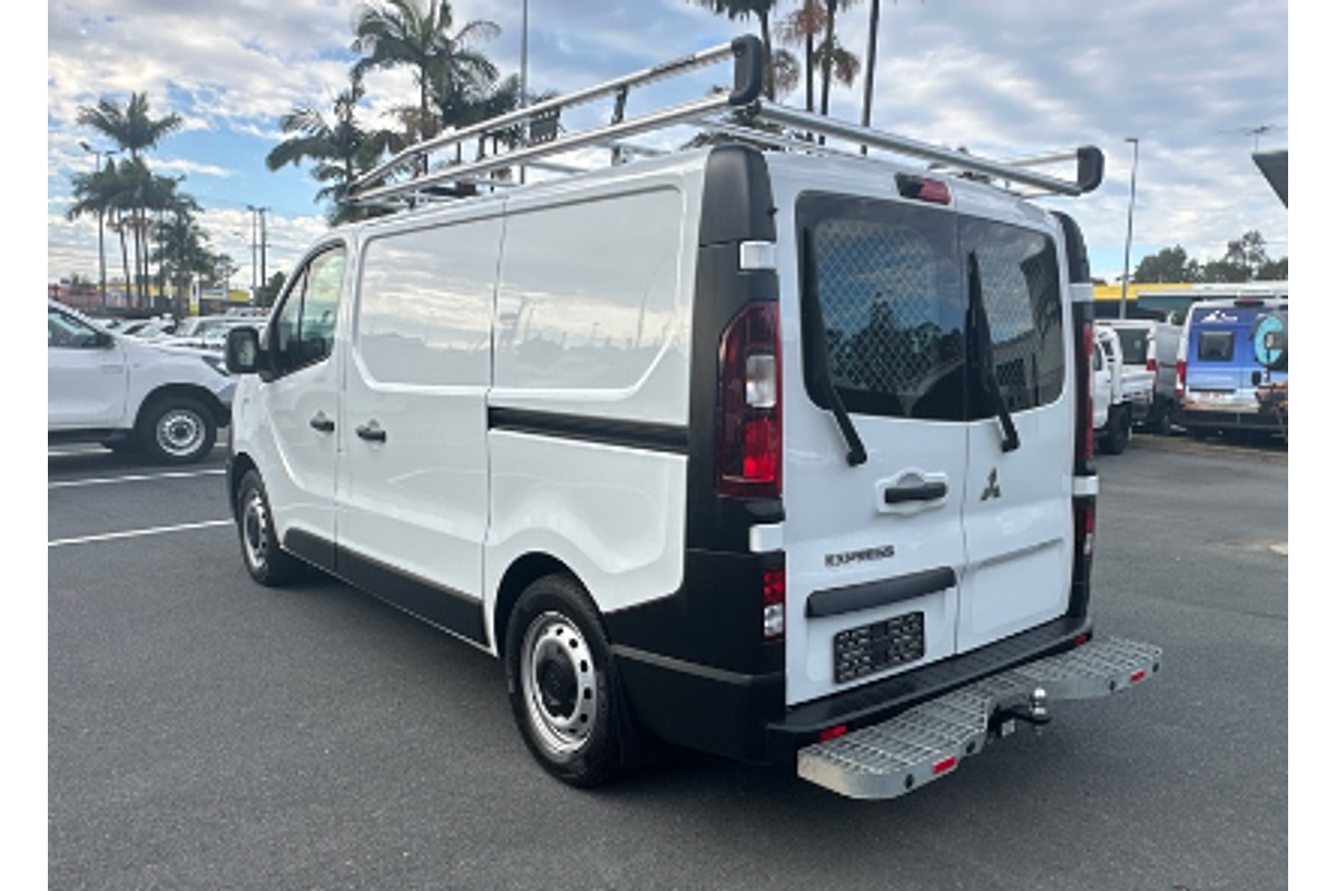 2021 Mitsubishi Express GLX SN SWB