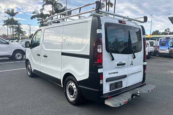 2021 Mitsubishi Express GLX SN SWB