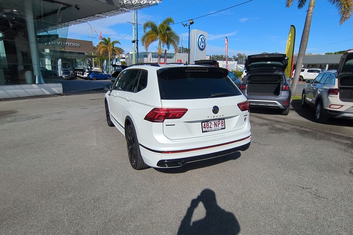 2024 Volkswagen Tiguan Wolfsburg Edition Allspace 5N