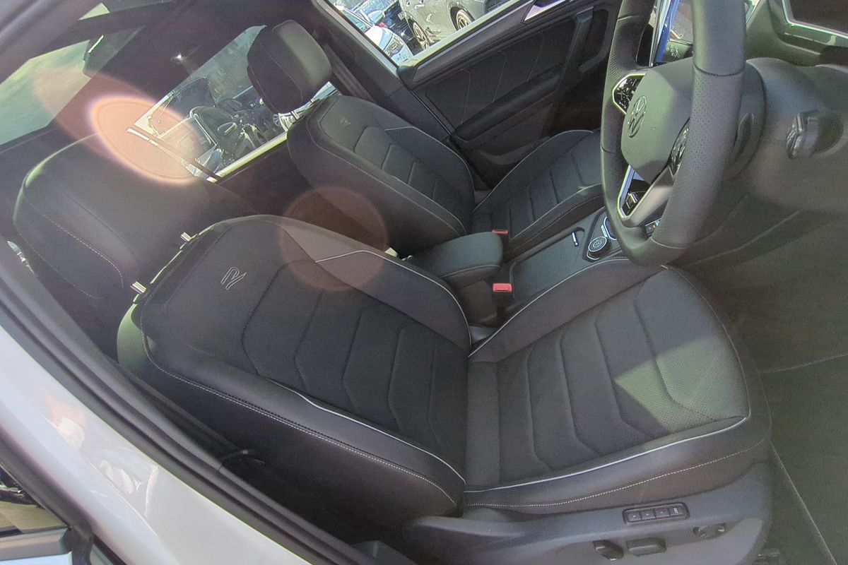 2024 Volkswagen Tiguan Wolfsburg Edition Allspace 5N