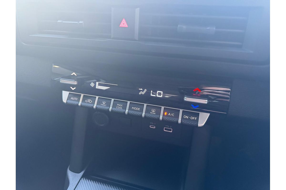 2025 Mitsubishi Triton GLX MV 4X4