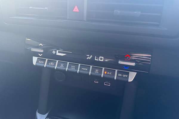 2025 Mitsubishi Triton GLX MV 4X4