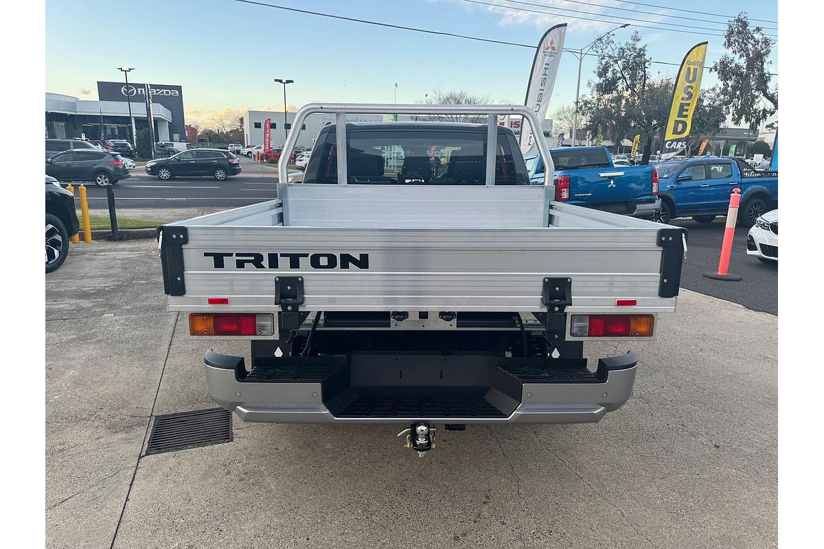 2025 Mitsubishi Triton GLX MV 4X4