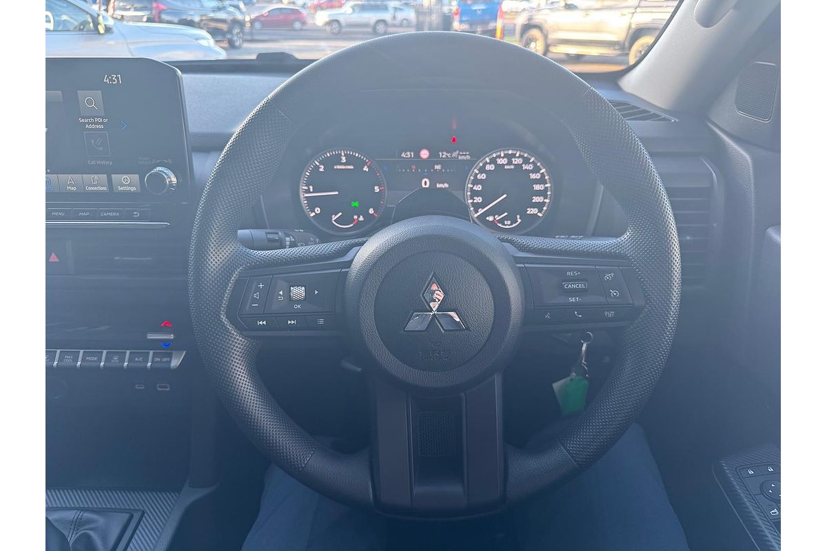 2025 Mitsubishi Triton GLX MV 4X4