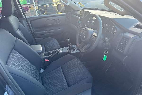 2025 Mitsubishi Triton GLX MV 4X4
