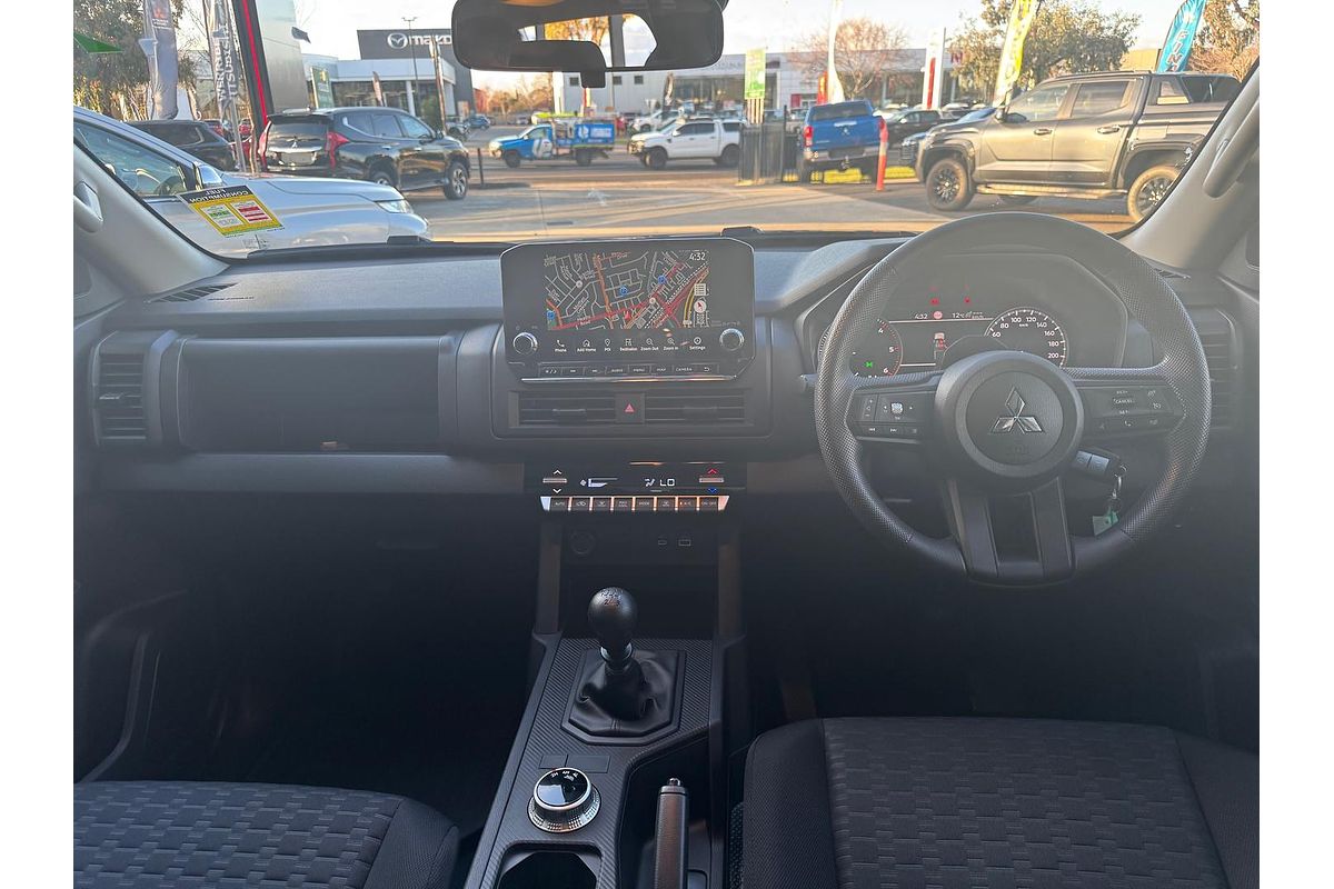 2025 Mitsubishi Triton GLX MV 4X4