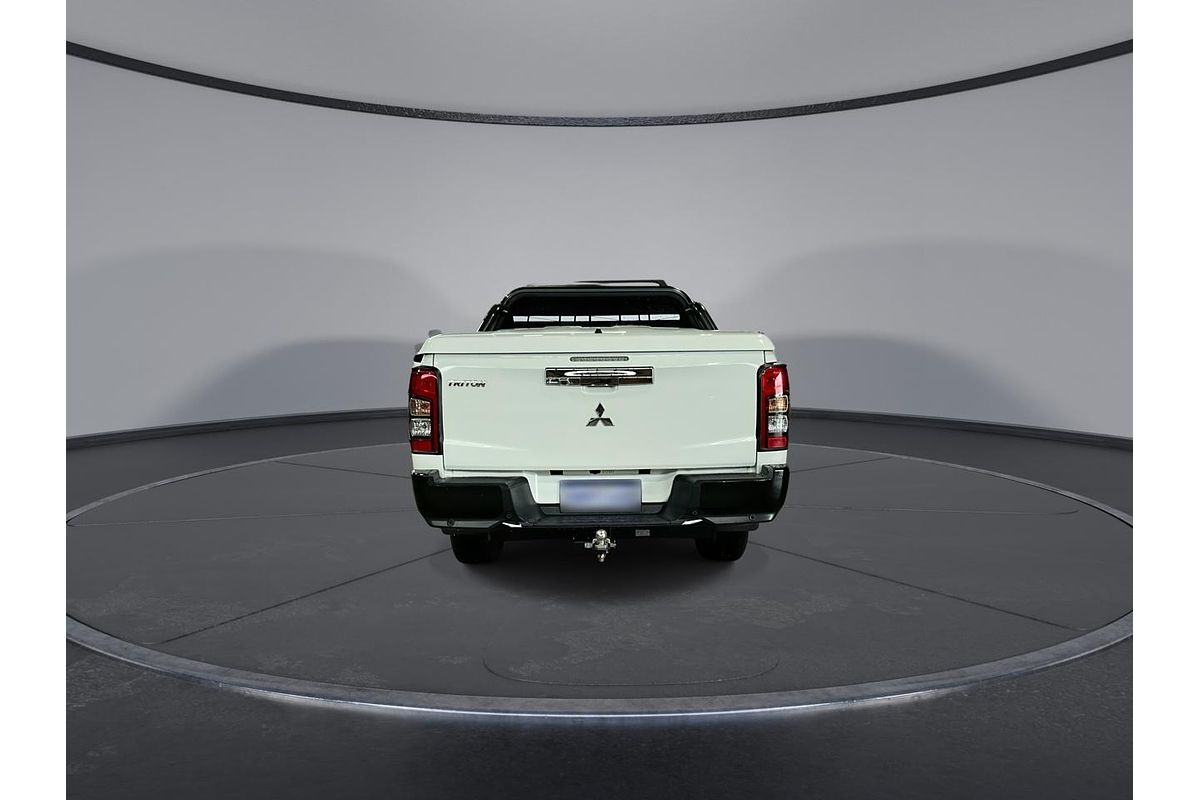 2022 Mitsubishi Triton GLS MR 4X4