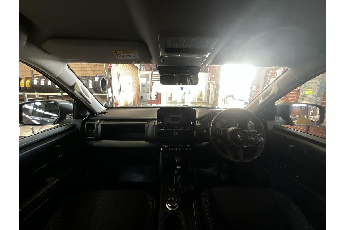 2024 Mitsubishi Triton GLX+ MV 4X4