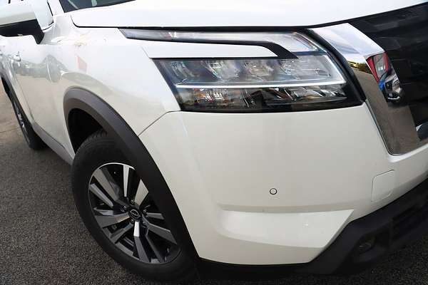 2024 Nissan Pathfinder Ti R53