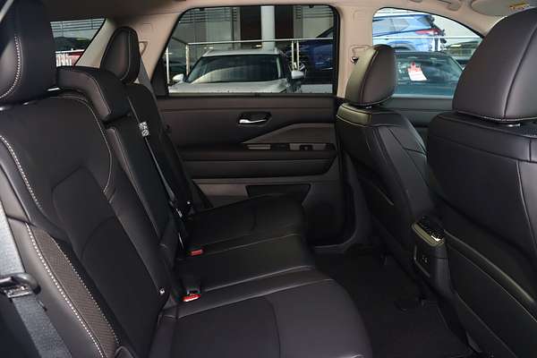 2024 Nissan Pathfinder Ti R53