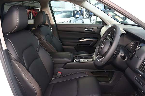 2024 Nissan Pathfinder Ti R53