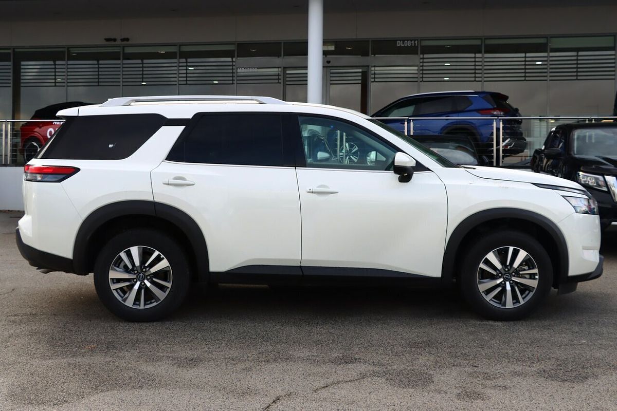 2024 Nissan Pathfinder Ti R53